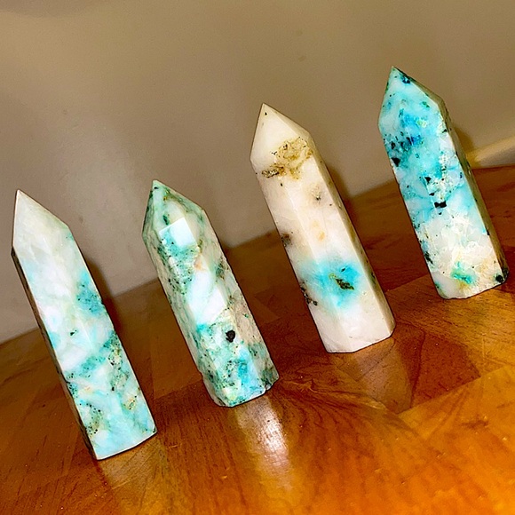 Obelisk Chrysocolla in Quartz w/ Azurite, Phoenix Towers - Picture 5 of 15